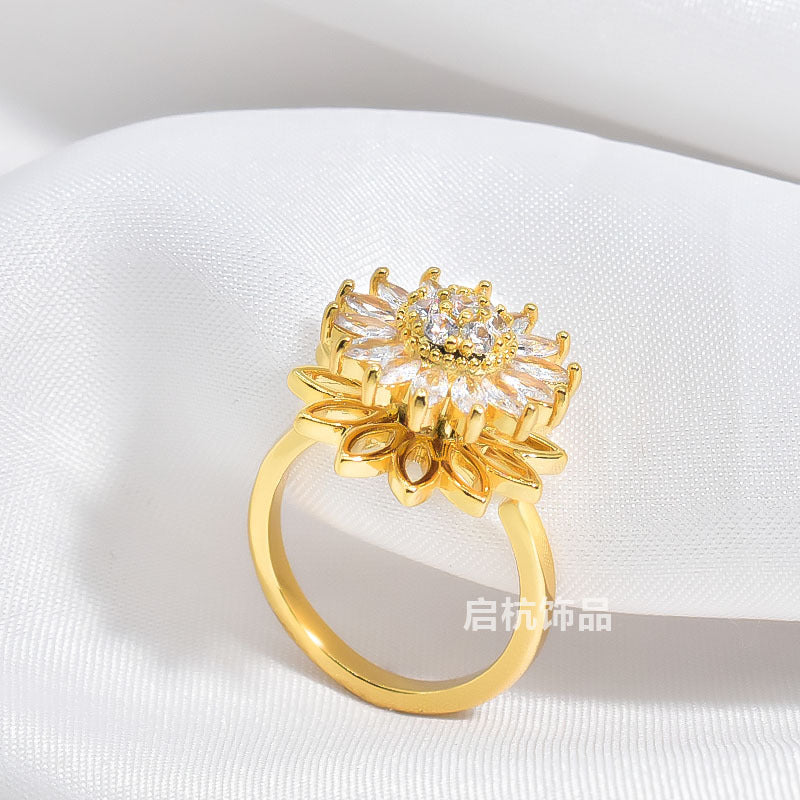 Light luxury rotatable sunflower necklace