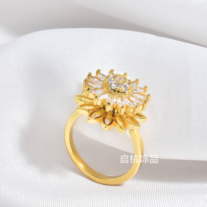 Light luxury rotatable sunflower necklace